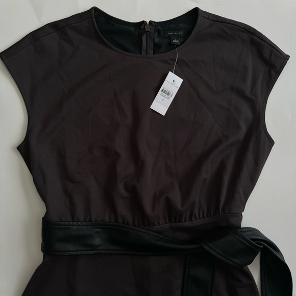 Ann Taylor faux leather belted flare midi dress - Picture 4 of 10